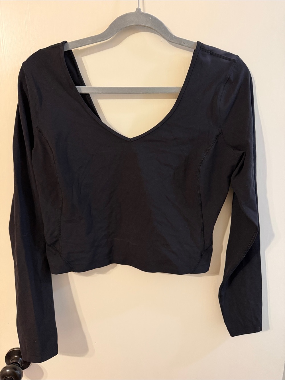 Lululemon size 12 long sleeve crop top